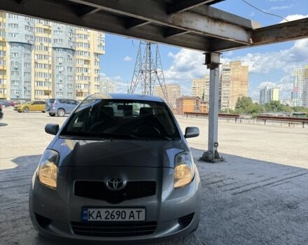 Сірий Тойота Яріс, об'ємом двигуна 1.3 л та пробігом 199 тис. км за 4850 $, фото 11 на Automoto.ua