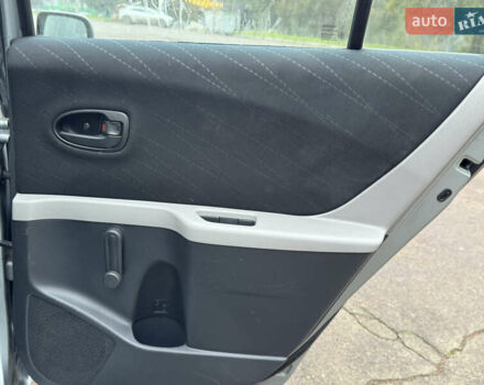 Серый Тойота Ярис, объемом двигателя 1.3 л и пробегом 150 тыс. км за 4600 $, фото 29 на Automoto.ua