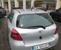 Сірий Тойота Яріс, об'ємом двигуна 1 л та пробігом 70 тис. км за 4900 $, фото 1 на Automoto.ua
