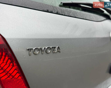 Сірий Тойота Яріс, об'ємом двигуна 1.3 л та пробігом 152 тис. км за 4850 $, фото 12 на Automoto.ua