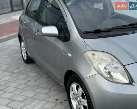 Сірий Тойота Яріс, об'ємом двигуна 1.4 л та пробігом 234 тис. км за 5700 $, фото 9 на Automoto.ua
