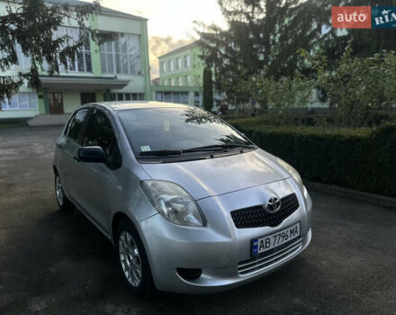 Сірий Тойота Яріс, об'ємом двигуна 1.3 л та пробігом 264 тис. км за 4500 $, фото 8 на Automoto.ua