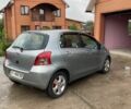 Серый Тойота Ярис, объемом двигателя 1.3 л и пробегом 250 тыс. км за 4650 $, фото 1 на Automoto.ua