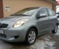Серый Тойота Ярис, объемом двигателя 1.36 л и пробегом 235 тыс. км за 5950 $, фото 1 на Automoto.ua