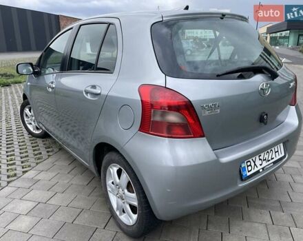 Сірий Тойота Яріс, об'ємом двигуна 1.4 л та пробігом 232 тис. км за 5700 $, фото 5 на Automoto.ua