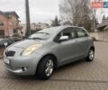 Серый Тойота Ярис, объемом двигателя 1.36 л и пробегом 137 тыс. км за 5500 $, фото 1 на Automoto.ua