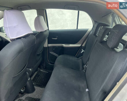 Сірий Тойота Яріс, об'ємом двигуна 1.3 л та пробігом 233 тис. км за 4800 $, фото 14 на Automoto.ua
