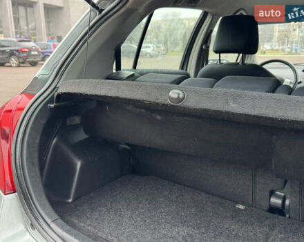 Серый Тойота Ярис, объемом двигателя 1.3 л и пробегом 150 тыс. км за 4600 $, фото 35 на Automoto.ua