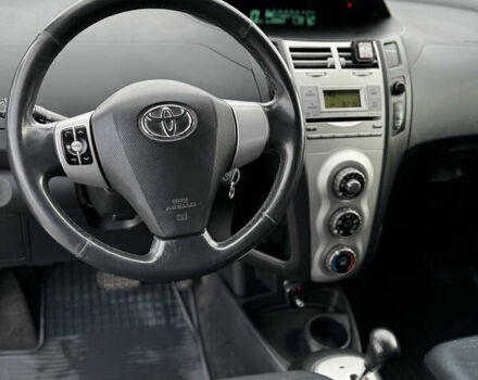 Сірий Тойота Яріс, об'ємом двигуна 1.4 л та пробігом 234 тис. км за 5700 $, фото 20 на Automoto.ua