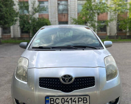 Серый Тойота Ярис, объемом двигателя 1.4 л и пробегом 230 тыс. км за 5700 $, фото 16 на Automoto.ua