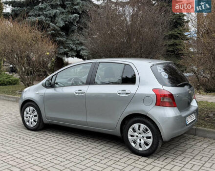 Сірий Тойота Яріс, об'ємом двигуна 1.4 л та пробігом 290 тис. км за 5999 $, фото 10 на Automoto.ua