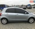 Серый Тойота Ярис, объемом двигателя 1 л и пробегом 186 тыс. км за 3920 $, фото 1 на Automoto.ua