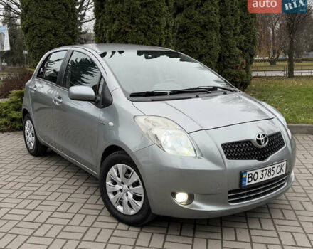 Сірий Тойота Яріс, об'ємом двигуна 1.4 л та пробігом 290 тис. км за 5999 $, фото 3 на Automoto.ua