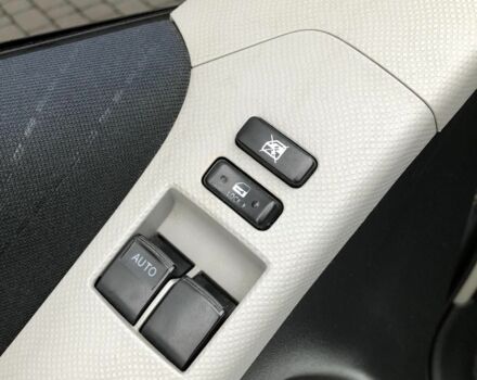 Сірий Тойота Яріс, об'ємом двигуна 1 л та пробігом 185 тис. км за 3950 $, фото 22 на Automoto.ua