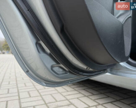 Сірий Тойота Яріс, об'ємом двигуна 1.4 л та пробігом 290 тис. км за 5999 $, фото 51 на Automoto.ua