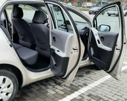 Сірий Тойота Яріс, об'ємом двигуна 1.3 л та пробігом 169 тис. км за 6200 $, фото 22 на Automoto.ua