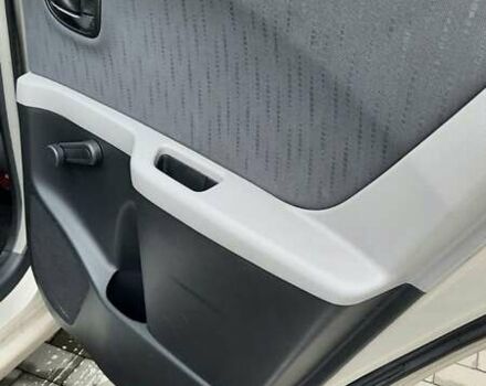 Сірий Тойота Яріс, об'ємом двигуна 1.3 л та пробігом 169 тис. км за 6200 $, фото 21 на Automoto.ua