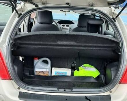 Сірий Тойота Яріс, об'ємом двигуна 1.3 л та пробігом 169 тис. км за 6200 $, фото 10 на Automoto.ua