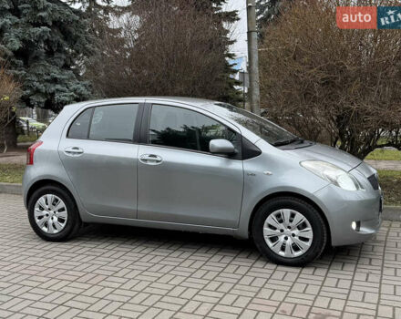 Сірий Тойота Яріс, об'ємом двигуна 1.4 л та пробігом 290 тис. км за 5999 $, фото 23 на Automoto.ua