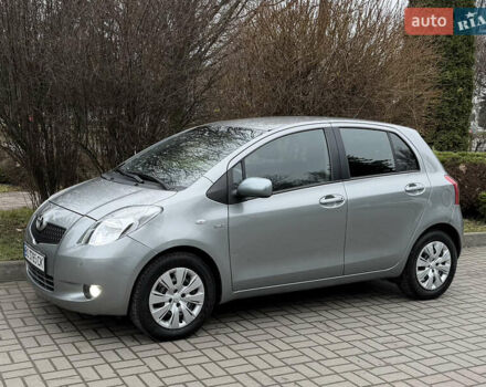 Сірий Тойота Яріс, об'ємом двигуна 1.4 л та пробігом 290 тис. км за 5999 $, фото 6 на Automoto.ua
