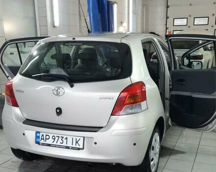 Сірий Тойота Яріс, об'ємом двигуна 1.3 л та пробігом 169 тис. км за 6200 $, фото 6 на Automoto.ua