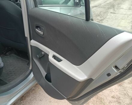 Серый Тойота Ярис, объемом двигателя 1.3 л и пробегом 172 тыс. км за 6200 $, фото 19 на Automoto.ua