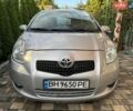 Сірий Тойота Яріс, об'ємом двигуна 1.3 л та пробігом 106 тис. км за 6900 $, фото 1 на Automoto.ua