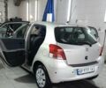 Сірий Тойота Яріс, об'ємом двигуна 1.3 л та пробігом 169 тис. км за 6200 $, фото 1 на Automoto.ua