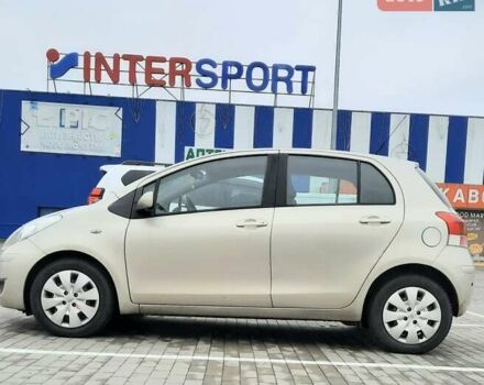 Сірий Тойота Яріс, об'ємом двигуна 1.3 л та пробігом 169 тис. км за 6200 $, фото 2 на Automoto.ua
