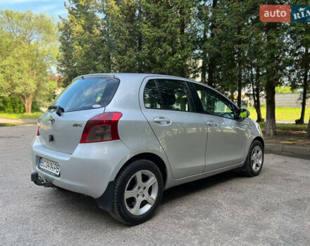 Серый Тойота Ярис, объемом двигателя 1.4 л и пробегом 230 тыс. км за 5700 $, фото 7 на Automoto.ua