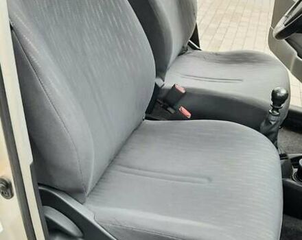 Сірий Тойота Яріс, об'ємом двигуна 1.3 л та пробігом 169 тис. км за 6200 $, фото 20 на Automoto.ua