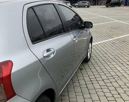 Серый Тойота Ярис, объемом двигателя 1 л и пробегом 186 тыс. км за 3920 $, фото 8 на Automoto.ua