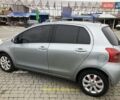 Серый Тойота Ярис, объемом двигателя 1 л и пробегом 186 тыс. км за 3920 $, фото 2 на Automoto.ua