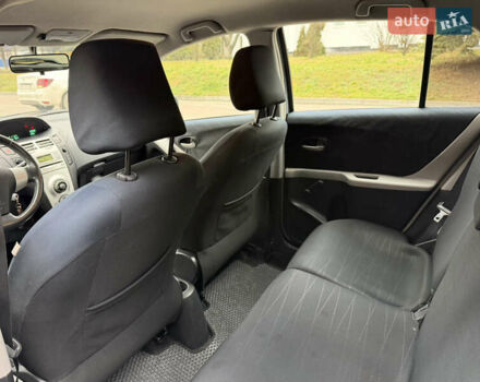 Сірий Тойота Яріс, об'ємом двигуна 1.4 л та пробігом 290 тис. км за 5999 $, фото 37 на Automoto.ua