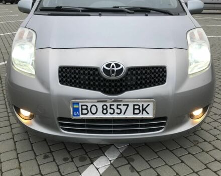Сірий Тойота Яріс, об'ємом двигуна 1 л та пробігом 185 тис. км за 3950 $, фото 4 на Automoto.ua