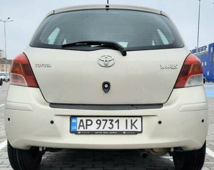 Сірий Тойота Яріс, об'ємом двигуна 1.3 л та пробігом 169 тис. км за 6200 $, фото 7 на Automoto.ua