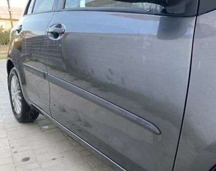 Серый Тойота Ярис, объемом двигателя 1.36 л и пробегом 199 тыс. км за 7000 $, фото 11 на Automoto.ua