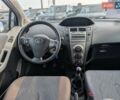 Серый Тойота Ярис, объемом двигателя 1.36 л и пробегом 250 тыс. км за 4950 $, фото 29 на Automoto.ua