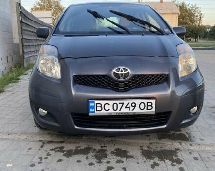 Серый Тойота Ярис, объемом двигателя 1.36 л и пробегом 199 тыс. км за 7000 $, фото 9 на Automoto.ua