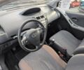 Серый Тойота Ярис, объемом двигателя 1.36 л и пробегом 250 тыс. км за 4950 $, фото 20 на Automoto.ua