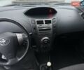 Серый Тойота Ярис, объемом двигателя 1.36 л и пробегом 230 тыс. км за 5600 $, фото 7 на Automoto.ua
