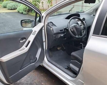 Тойота Яріс 2009 у Тернополі на Automoto.ua Сірий Тойота Яріс, об'ємом двигуна 1.4 л та пробігом 277 тис. км за 5700 $, фото 5 на Automoto.ua