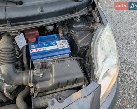 Серый Тойота Ярис, объемом двигателя 1.36 л и пробегом 250 тыс. км за 4950 $, фото 40 на Automoto.ua