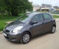 Серый Тойота Ярис, объемом двигателя 1.4 л и пробегом 209 тыс. км за 3400 $, фото 1 на Automoto.ua