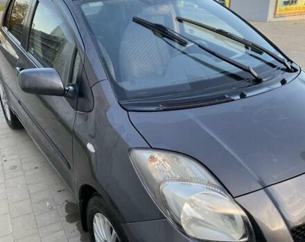 Серый Тойота Ярис, объемом двигателя 1.36 л и пробегом 199 тыс. км за 7000 $, фото 13 на Automoto.ua