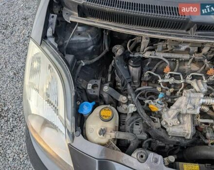 Серый Тойота Ярис, объемом двигателя 1.36 л и пробегом 250 тыс. км за 4950 $, фото 38 на Automoto.ua