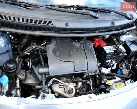 Серый Тойота Ярис, объемом двигателя 1 л и пробегом 166 тыс. км за 4400 $, фото 28 на Automoto.ua