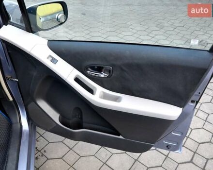 Серый Тойота Ярис, объемом двигателя 1 л и пробегом 166 тыс. км за 4400 $, фото 27 на Automoto.ua