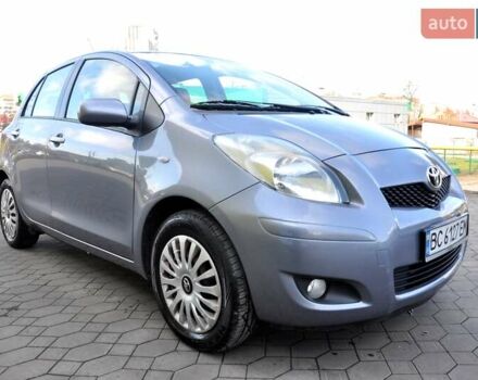 Серый Тойота Ярис, объемом двигателя 1 л и пробегом 166 тыс. км за 4400 $, фото 4 на Automoto.ua