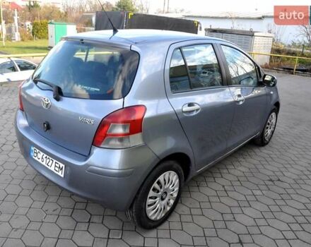 Серый Тойота Ярис, объемом двигателя 1 л и пробегом 166 тыс. км за 4400 $, фото 6 на Automoto.ua